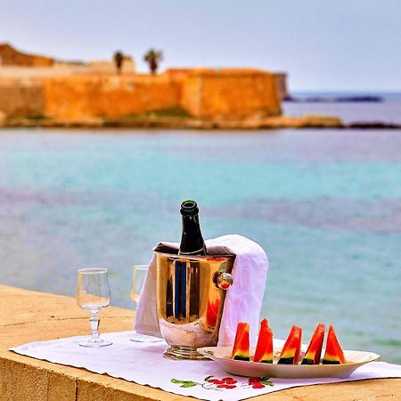 Be Mediterraneo, In Centro Sul Mare - In The Center Beach Front - 80 Mq 特拉帕尼 外观 照片
