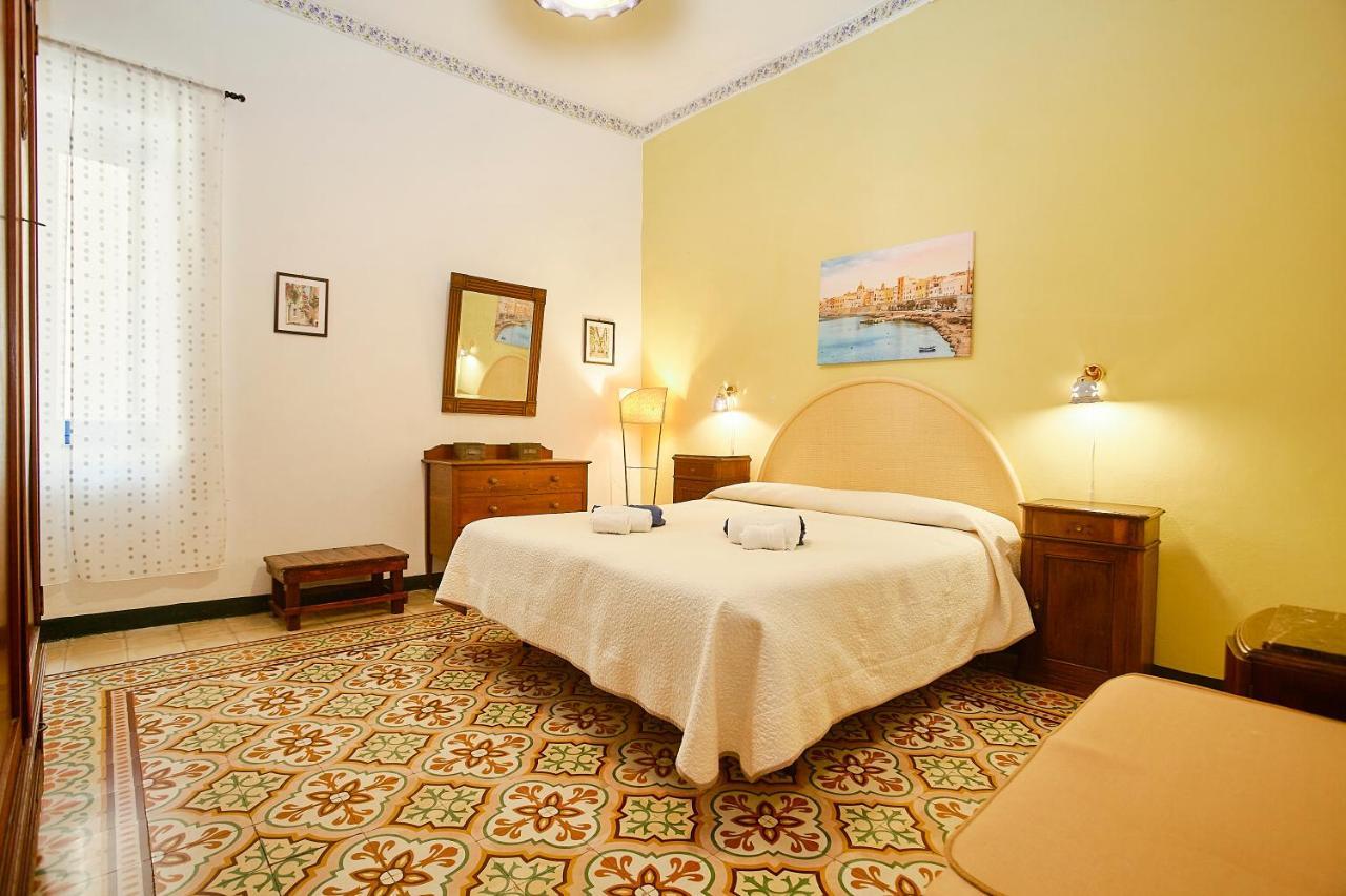 Be Mediterraneo, In Centro Sul Mare - In The Center Beach Front - 80 Mq 特拉帕尼 外观 照片