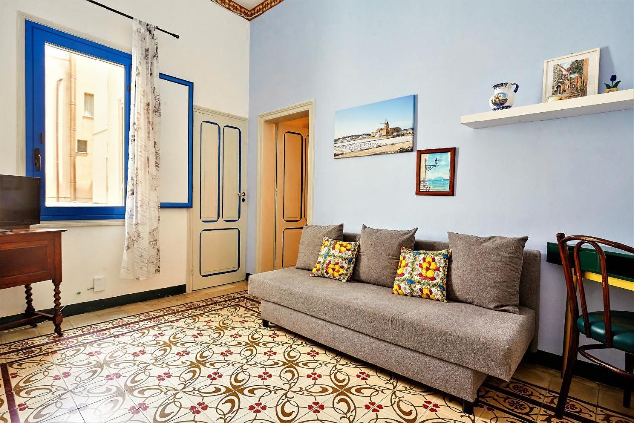 Be Mediterraneo, In Centro Sul Mare - In The Center Beach Front - 80 Mq 特拉帕尼 外观 照片