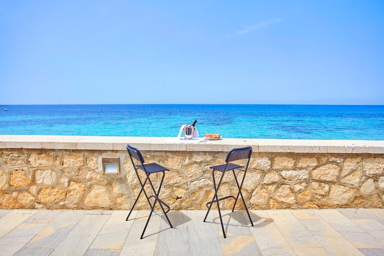 Be Mediterraneo, In Centro Sul Mare - In The Center Beach Front - 80 Mq 特拉帕尼 外观 照片